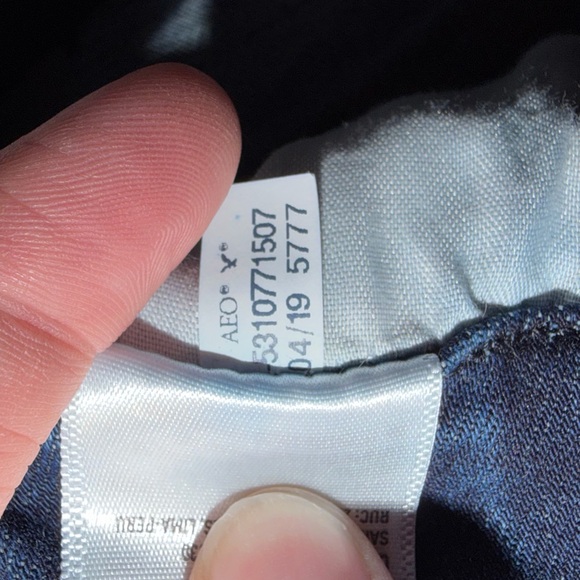 American Eagle Curvy Hi-rise Shortie - Picture 8 of 9